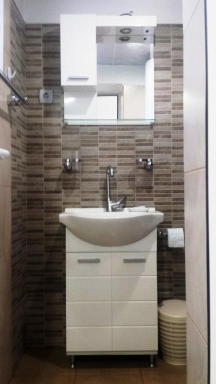 Divna Guest House Крушуна Экстерьер фото